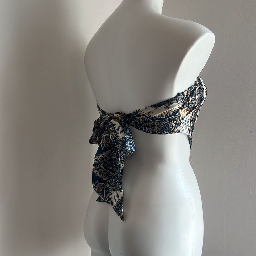 Crop top  - Picture 4 of 11